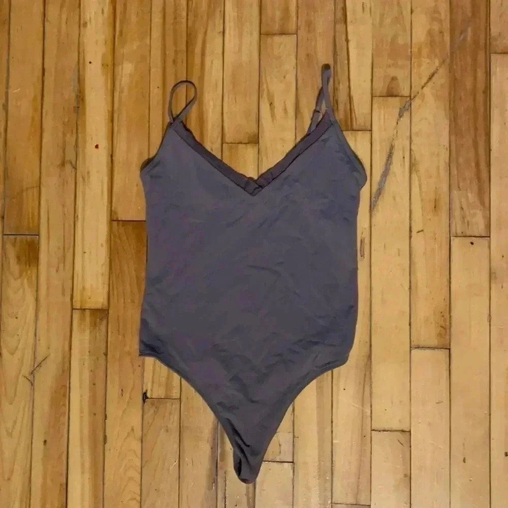 Babaton‎  bodysuit